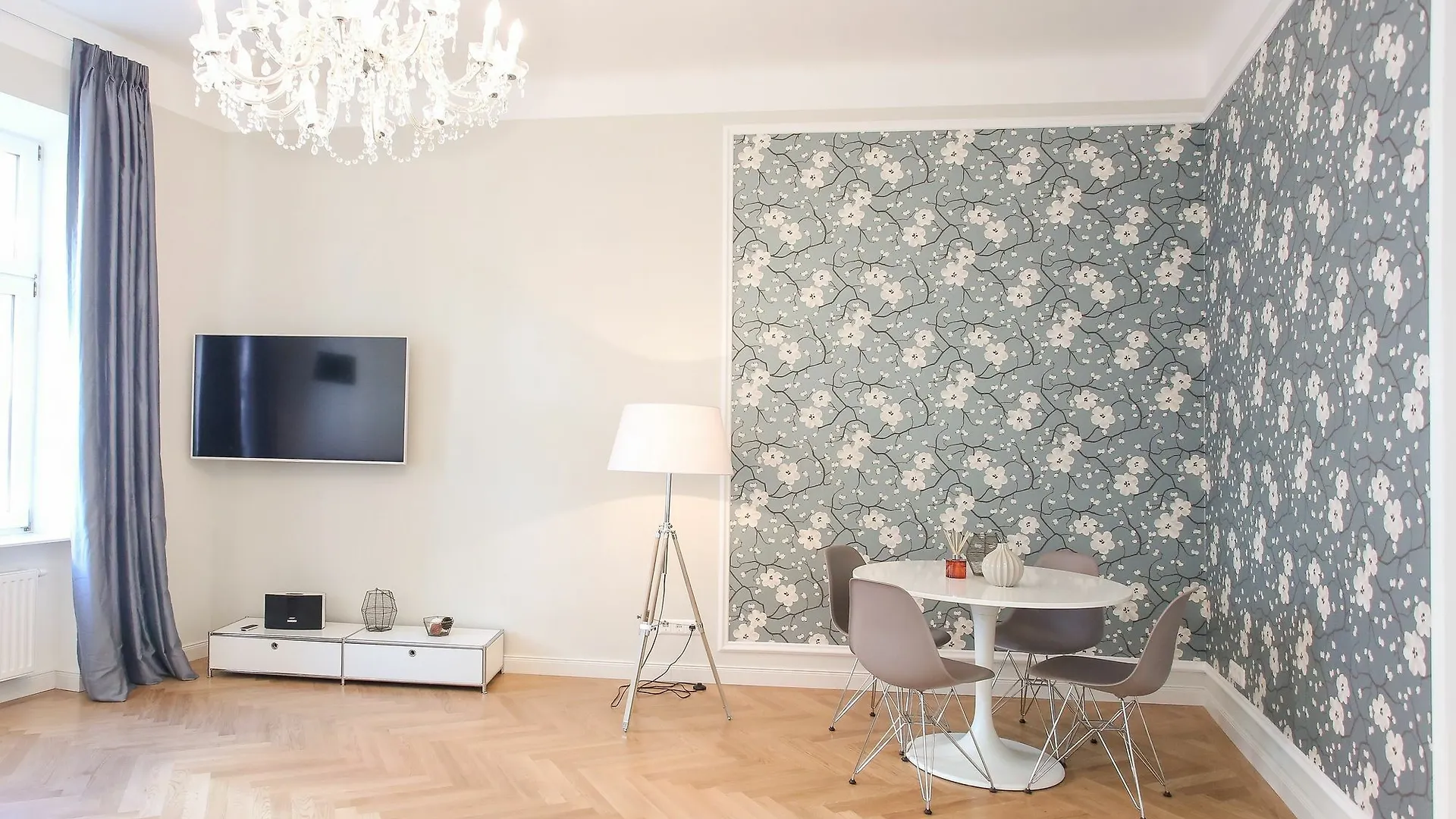 Pink Grapefruit City Condo Vienna Austria